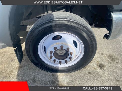 Used 2015 Ford F550 4x4 Regular Cab Super Duty image 34