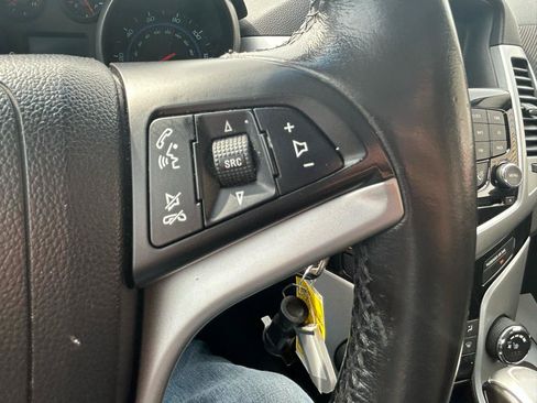Used 2012 Chevrolet Cruze LT FWD image 18