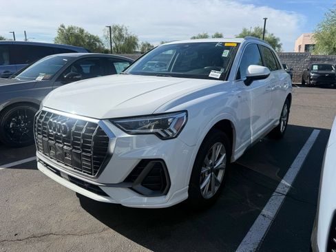 Used 2025 Audi Q3 2.0T Premium AWD/4WD image 2