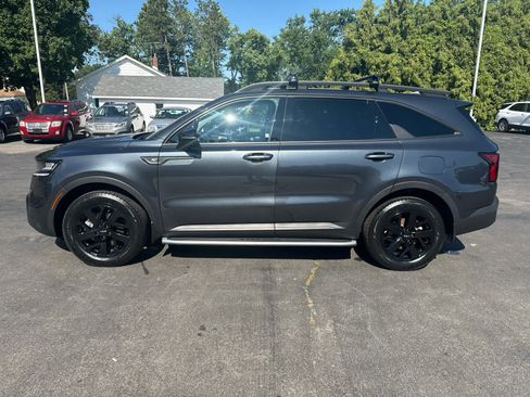 Used 2023 Kia Sorento S w/ Panoramic Sunroof Package AWD/4WD image 6