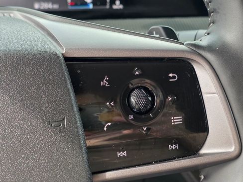 Used 2025 Nissan Murano SV AWD/4WD image 18