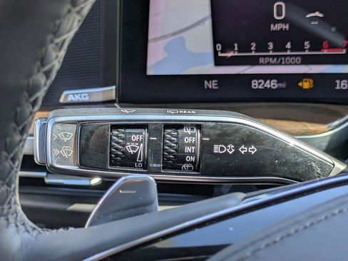 Certified 2025 Cadillac Escalade Sport Platinum w/ LPO, ONYX Package AWD/4WD image 29