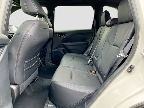 Used 2025 Subaru Forester Limited w/ Popular Package #2 image 25