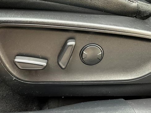 Used 2022 Ford Escape SEL image 35