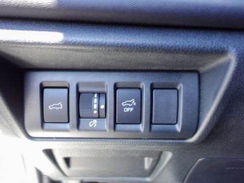 Used 2023 Subaru Outback Limited image 17