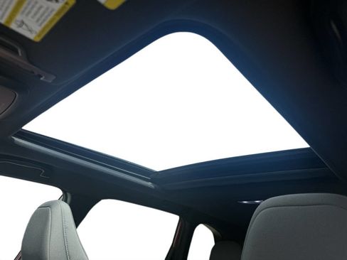 Used 2025 Subaru Forester Premium image 8