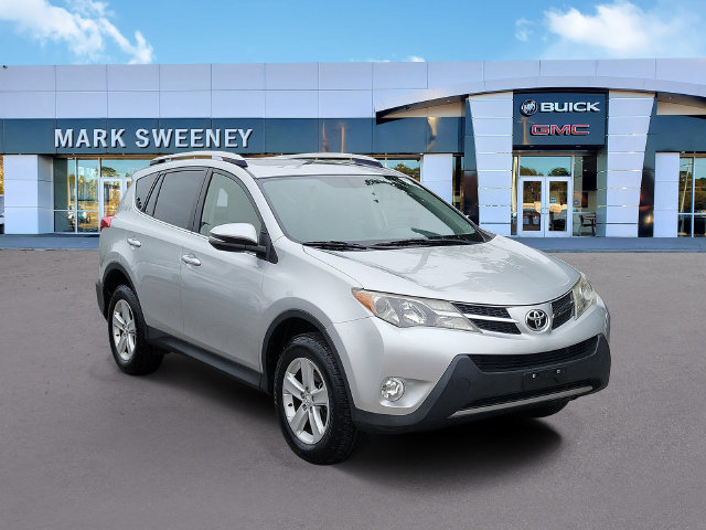 Used 2013 Toyota RAV4 XLE AWD/4WD image 3