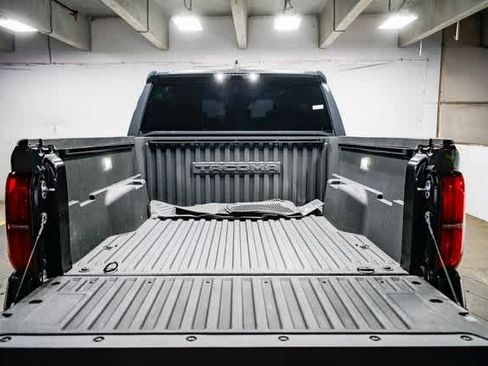 Certified 2025 Toyota Tacoma SR5 image 26