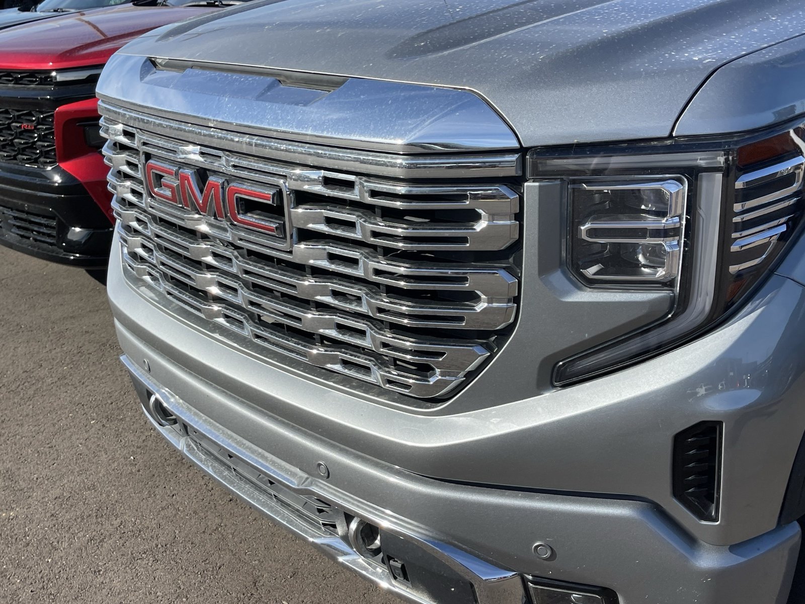 Used 2023 GMC Sierra 1500 Denali w/ Denali Reserve Package AWD/4WD image 8