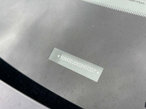 Used 2025 BMW X5 xDrive50e image 6