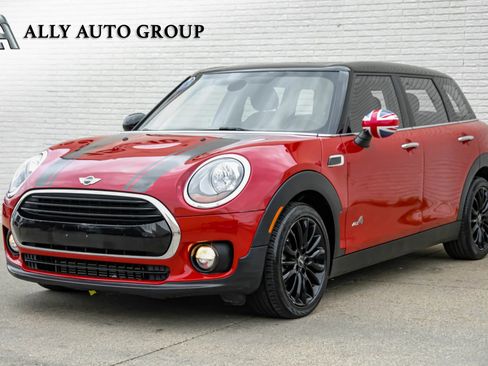 Used 2017 MINI Cooper Clubman ALL4 image 1