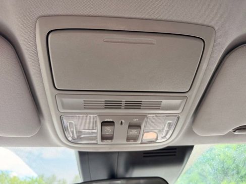 Used 2021 Honda CR-V EX image 31