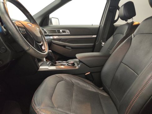 Used 2017 Ford Explorer Sport w/ Equipment Group 401A AWD/4WD image 17