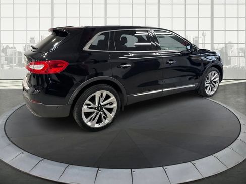 Used 2016 Lincoln MKX Reserve w/ Technology Package image 2