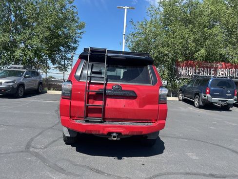 Used 2021 Toyota 4Runner Venture w/ Moonroof Package AWD/4WD image 5
