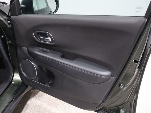 Used 2016 Honda HR-V EX image 25