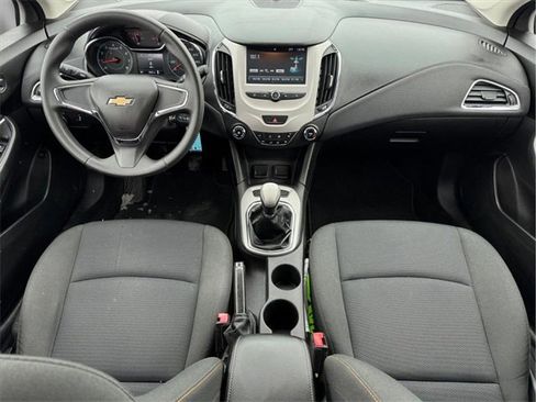Used 2016 Chevrolet Cruze LS image 10