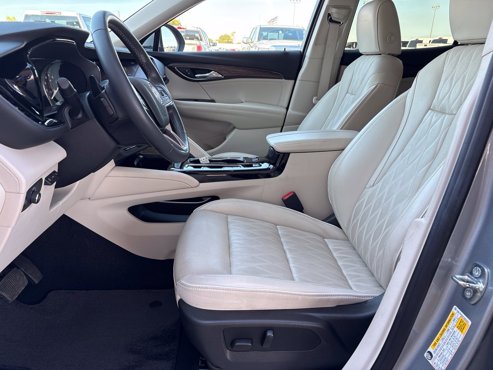Used 2023 Buick Envision Avenir FWD image 17