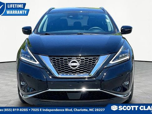 Used 2023 Nissan Murano SV AWD/4WD image 2