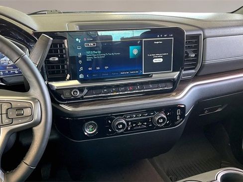 Used 2024 Chevrolet Silverado 1500 LT image 9