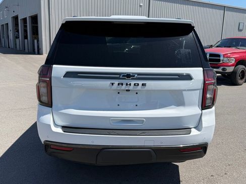 Used 2021 Chevrolet Tahoe Z71 w/ Z71 Off-Road Package AWD/4WD image 18