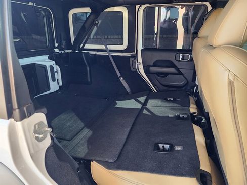 Used 2019 Jeep Wrangler Unlimited Sahara w/ Dual Top Group image 80