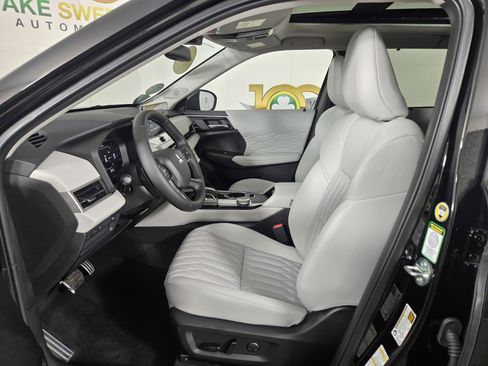 New 2026 Mitsubishi Outlander SEL image 10