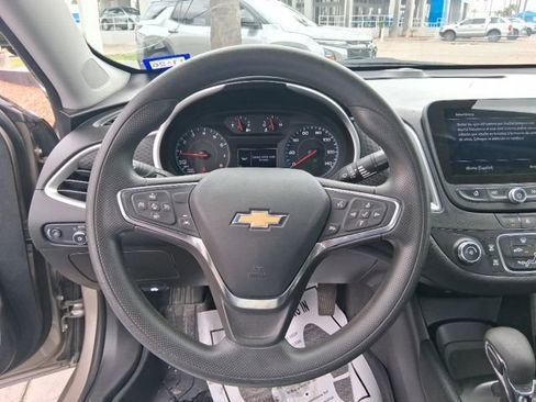 Used 2025 Chevrolet Malibu LS w/ LPO, Floor Liner Package FWD image 9