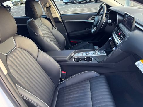 Used 2026 Genesis G70 2.5T Prestige image 19