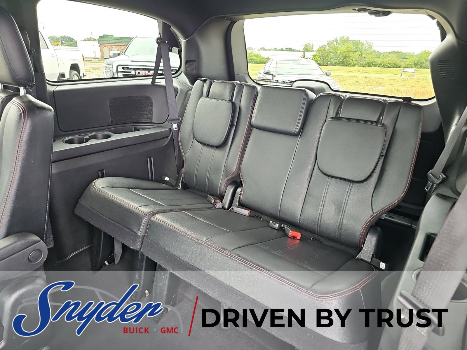Used 2020 Dodge Grand Caravan GT FWD image 20
