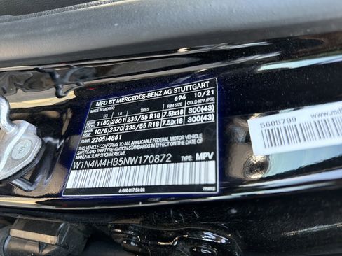 Certified 2022 Mercedes-Benz GLB 250 4MATIC image 37