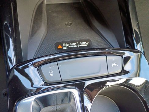 New 2026 Chevrolet Trax LT w/ Sunroof Package image 31