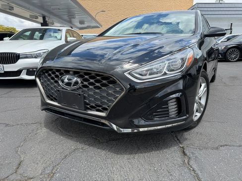 Used 2019 Hyundai Sonata SEL w/ Cargo Package FWD image 3