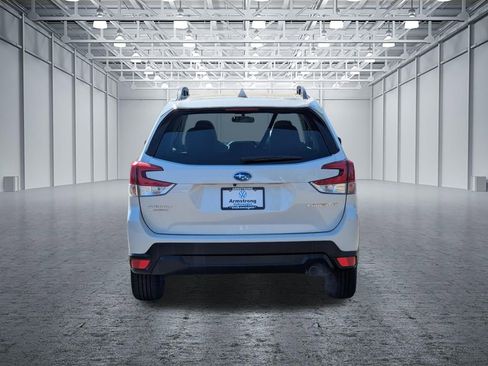 Used 2022 Subaru Forester Limited AWD/4WD image 4