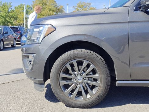 Used 2021 Ford Expedition Limited image 34