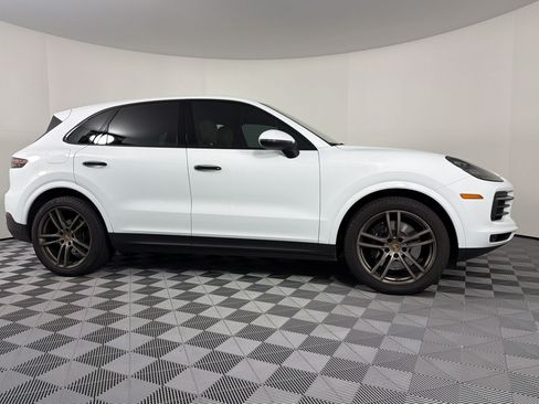 Certified 2022 Porsche Cayenne S AWD/4WD image 8