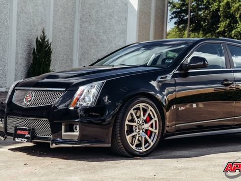 Used 2014 Cadillac CTS V RWD image 56