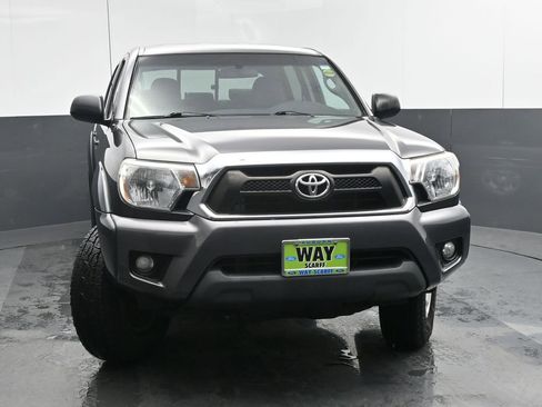 Used 2015 Toyota Tacoma PreRunner image 8