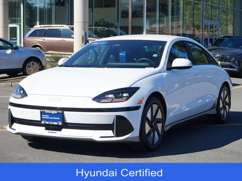 Used 2024 Hyundai Ioniq 6 SE RWD image 1