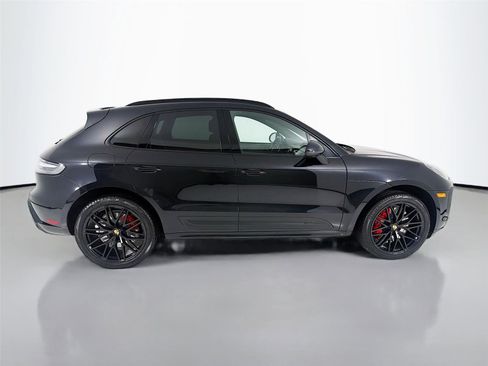 Certified 2023 Porsche Macan GTS image 7