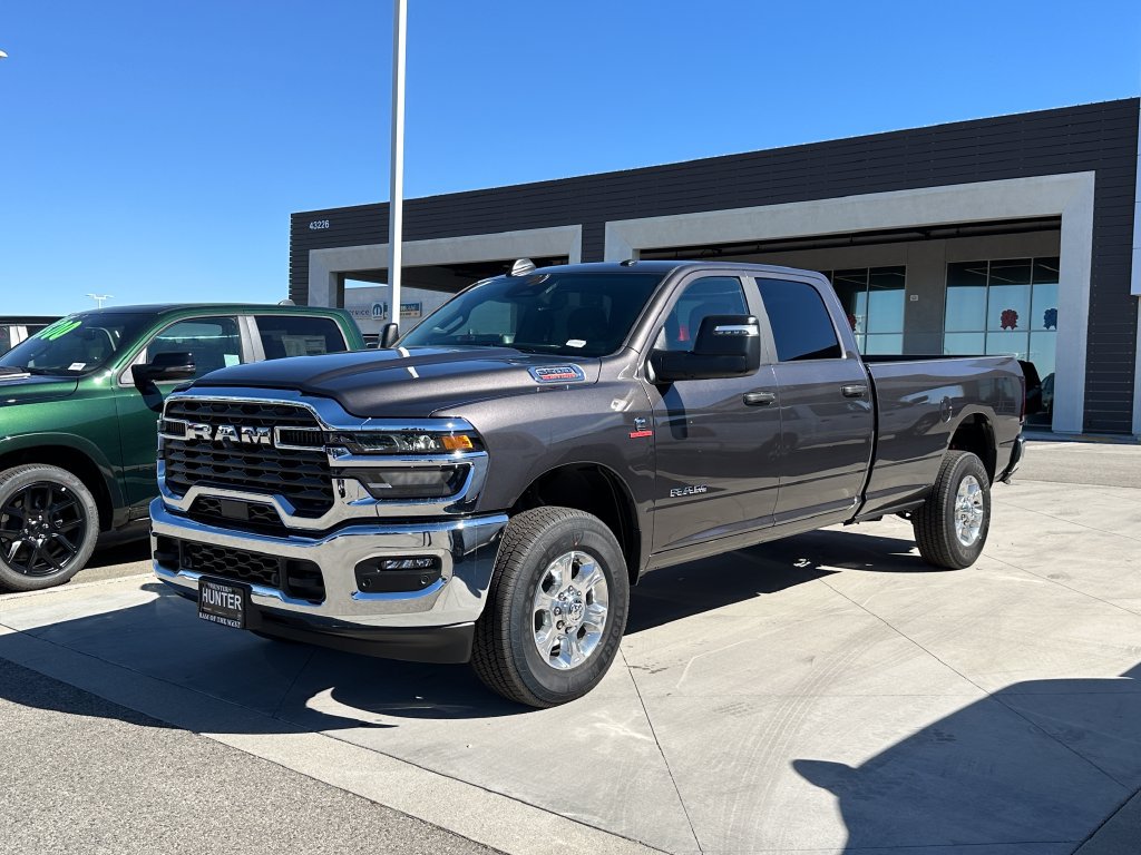 New 2026 RAM 2500 Big Horn AWD/4WD image 2