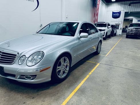 Used 2008 Mercedes-Benz E 350 Sedan image 19