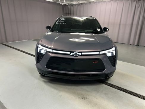Used 2024 Chevrolet Blazer EV RS image 2