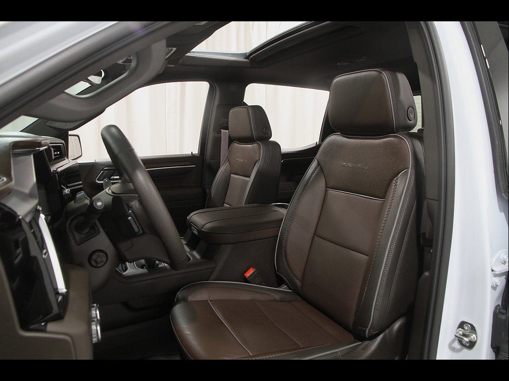 Used 2026 GMC Sierra 1500 Denali AWD/4WD image 6