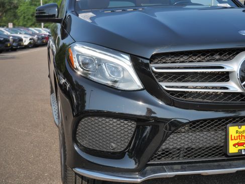 Used 2017 Mercedes-Benz GLE 400 4MATIC image 16