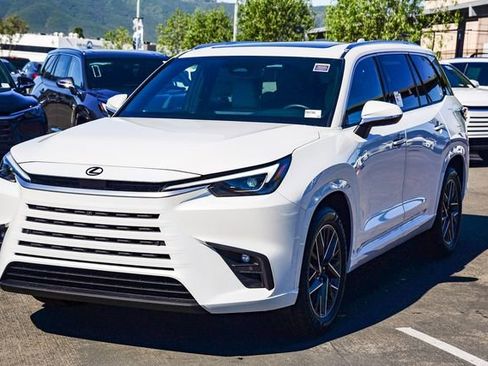New 2026 Lexus TX 350 AWD image 3