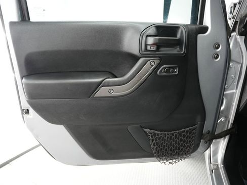 Used 2016 Jeep Wrangler Unlimited Sport w/ Quick Order Package 24S AWD/4WD image 38