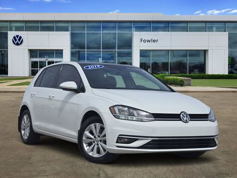 Used 2019 Volkswagen Golf SE FWD image 1