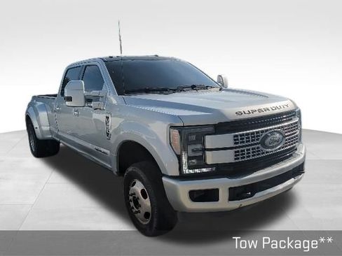 Used 2017 Ford F350 XL w/ Power Equipment Group AWD/4WD image 3