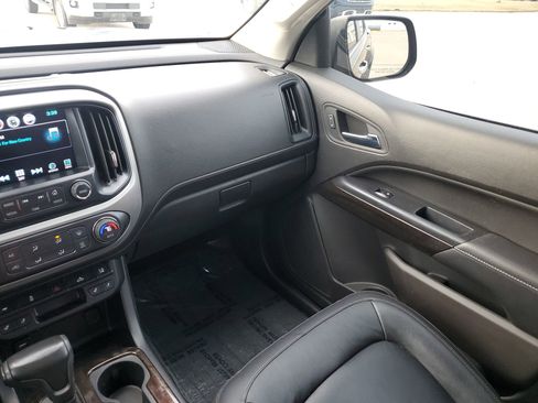 Used 2017 GMC Canyon SLT w/ Driver Alert Package image 11